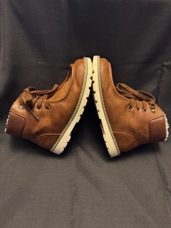 Old Navy Other - EUC- Toddler Boys Old Navy Brown Boots size 11